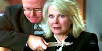 Jerry "Hands" Espensen and Shirley Schmidt in The Cancer Man Can Season 02 Episode 11