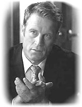 Mark Valley as Brad Chase